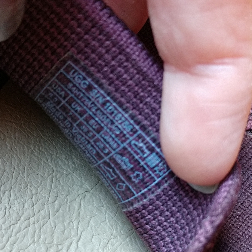 UGG Sammy Slip-on Sneaker Maroon - Picture 5 of 7